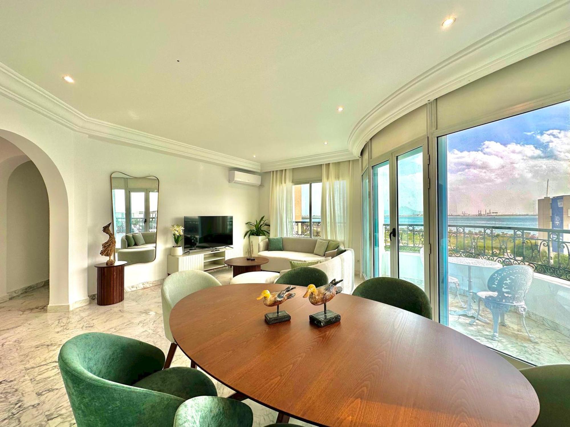 Apartment The View Spacious With Amazing Terrace